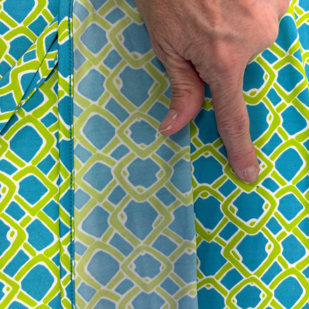 Julie Brown Womens Dress Geometric Wrap Blue Green V-Neck Mid Length Sz M Career - Picture 7 of 12